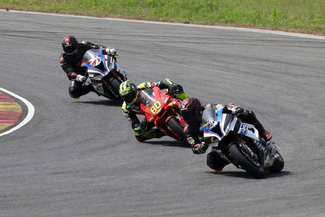 赛地聚焦——全明星赛国际比赛日热度飙升，浙江稠州强势反弹，赛场秩序良好，团队化学反应显著的简单介绍